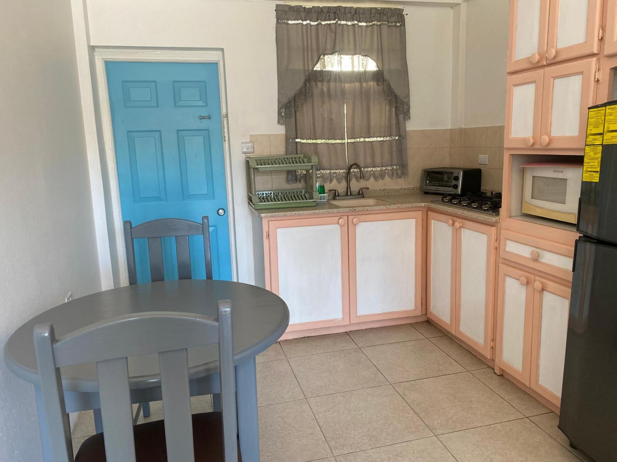 Melrose Beach Apartments Inc Бриджтаун Номер фото